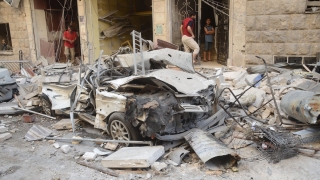 Близо 60 убити цивилни при въздушни удари в Сирия 
