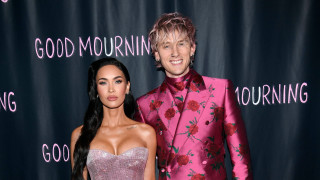 Само месец след като обявиха че очакват първото си дете