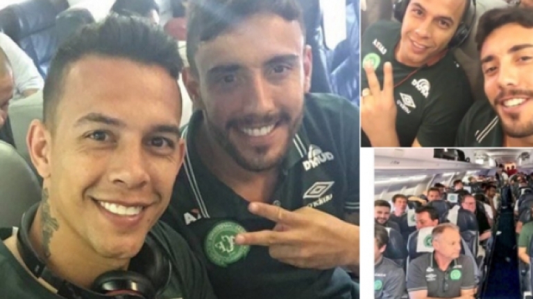 Двама от оцелелите на съседни седалки в самолета