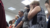 Всичките 19 задържани за нелегалните фабрики за цигари остават в ареста