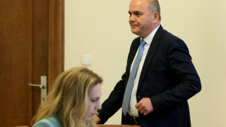 Председателят на КТ Подкрепа Димитър Манолов и зам председателят на Българската