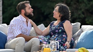 Годината е 2024 а векът двайсет и първи Сексуалната революция