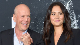 Година и половина измина откакто научихме че Брус Уилис слага