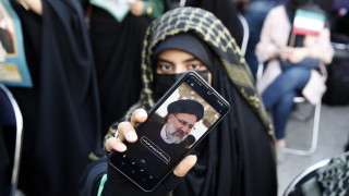 Катастрофата с хеликоптера на иранския президент Ебрахим Раиси се случва