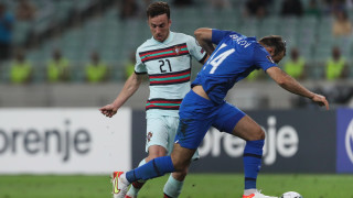 Португалия си върна първото място в квалификационна група А за