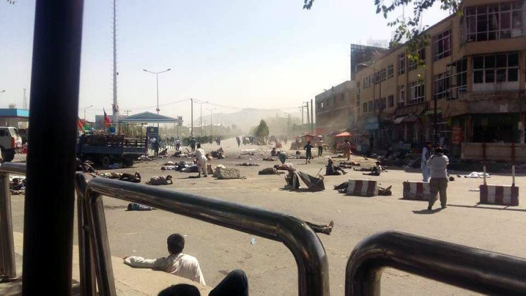 80 загинали и над 230 ранени при атентат в Кабул