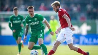 Халфът на ЦСКА Джонатан Линдсет говори пред медиите след