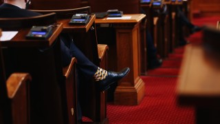 Депутатите с дълъг спор по Законопроект за изменение и допълнение
