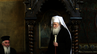 Патриарх Неофит с делегация отива на среща за Осмия вселенски събор