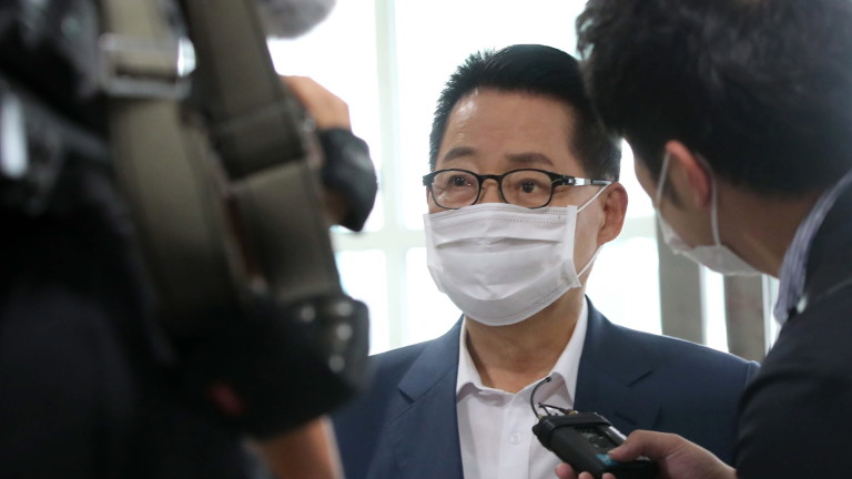 Южна Корея назначи бивш депутат, осъден за изпращане на 450
