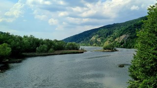 Седмицата започва с облаци и дъжд