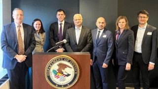 Заместник министърът на правосъдието Емил Дечев и шефът на кабинета на