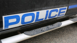 Задържан е мъжът умишлено причинил телесна повреда на полицай в