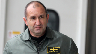 Шефът на ВВС Румен Радев подаде оставка 
