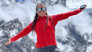 Кристин Харила e на шест месеца и два върха разстояние от