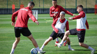 Българските футболни национали проведоха първата си тренировка на азербайджанска земя