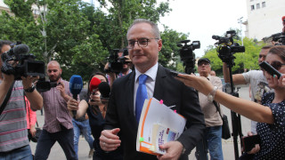 Вас майка ли Ви е раждала или трансджендър Вас баща