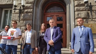 ВМРО се регистрира за изборите за президент и парламент Днес