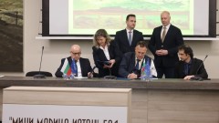 Желязков инспектира сондаж на "Мини Марица-изток" за проучване на редкоземни метали