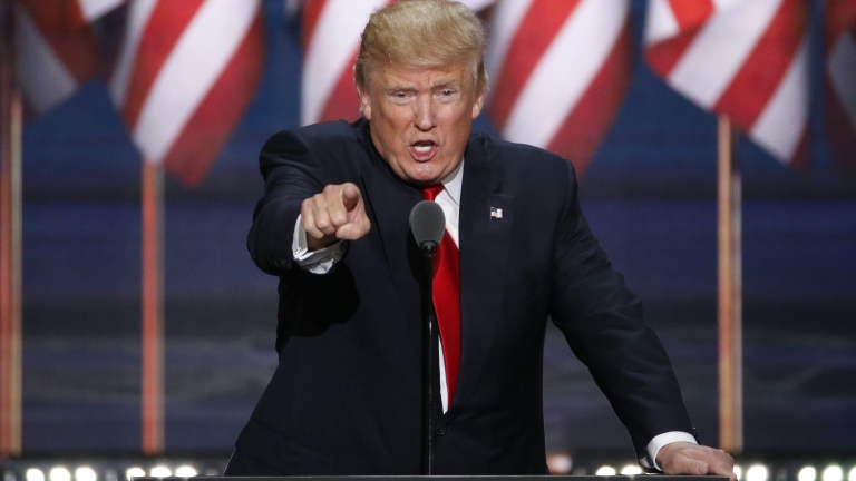 Тръмп обявен от своите за риск за сигурността на САЩ