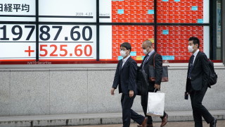 Икономиката на Япония ще се свие с 4 7 по