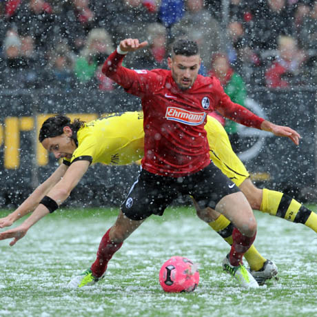 Дортмунд продължава напред за Купата на Германия