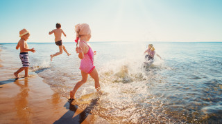 Какви опасности ни дебнат на плажа