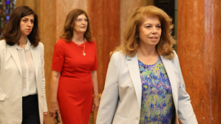 Вицепрезидентът Илияна Йотова ще даде оценка за това дали служебното