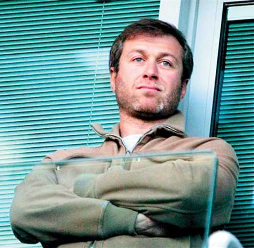 Абрамович вади 100 млн. евро за нови играчи
