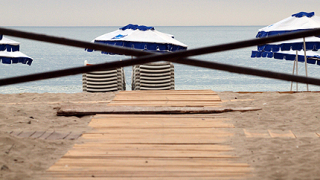 КЗП затвори 4 заведения по Черноморието