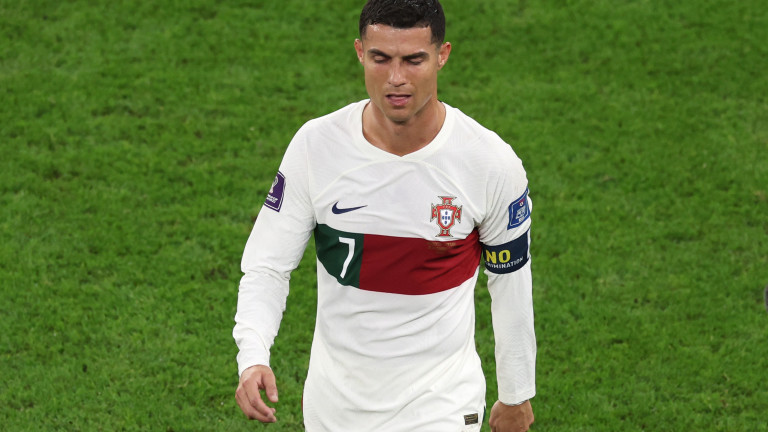 Краят? Роналдо избухна в сълзи след краха на Португалия 