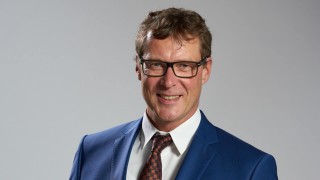 Д р Франк Кванте е генерален мениджър с богат международен опит