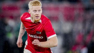 Нападателят на АЗ Алкмаар Мекс Меердинк не е пожелал