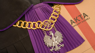 Висш полски съд реши в понеделник да блокира уволнението на