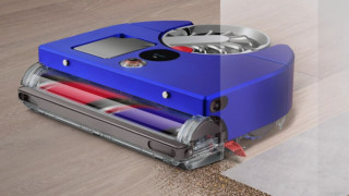 Dyson известна със своите супер мощни прахосмукачки и други продукти