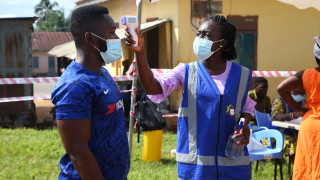 Гана стана първата държава в света която получи ваксини срещу