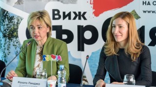 Министърът на туризма Николина Ангелкова получи награда за най актуална тема