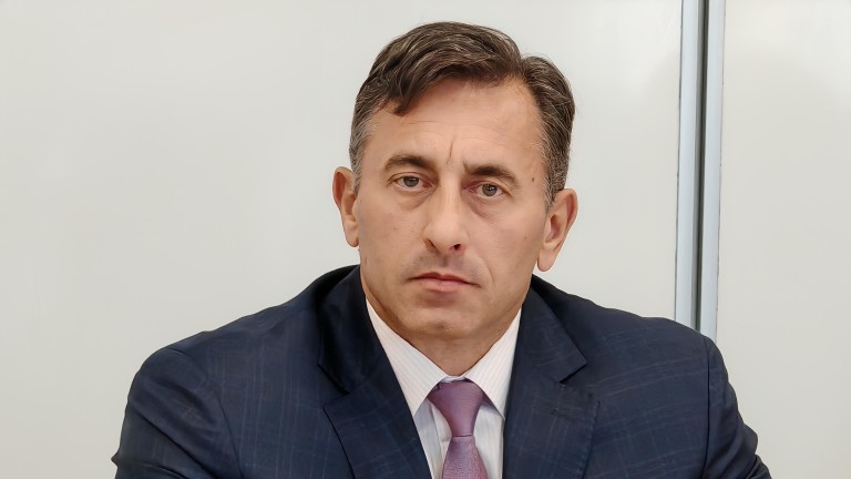 Румен Спецов вече е вписан като особен управител на "Лукойл"