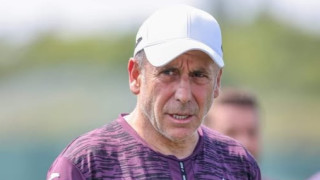 Намирането на нов старши треньор се оказа доста трудна задача