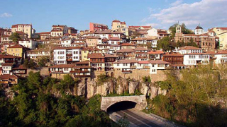Спада интересът на чужденците към имотите в Търново 