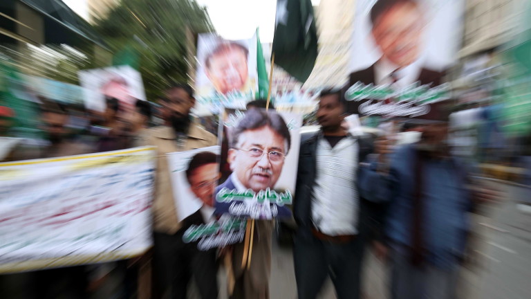 Съд в Пакистан отхвърли смъртната присъда на бившия президент Первез