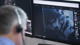 Астронавтите Даг Хърли и Боб Бенкен които изведоха в космоса