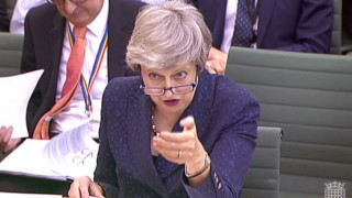 Премиерът на Великобритания Тереза Мей е провела тайни дискусии относно