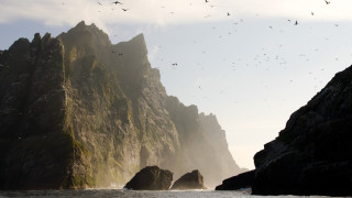 Архипелагът Сейнт Килда се състои от островите Хирта Дън Соя