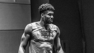 През последните няколко сезона Янис Адетокумбо показва че намеренията му да