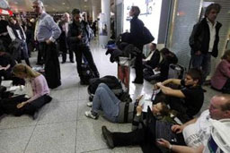 25 000 пътници блокирани заради авиостачката в Швеция