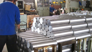 Слабостта на китайската икономика се задълбочава: търсенето на алуминий с първи спад за 30 години 