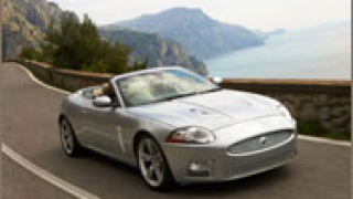 Jaguar вдигна завесата на новия XKR