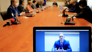 Основната цел на тези консултации е българските граждани да се