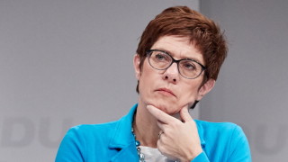 Главният секретар на партията на германския канцлер Ангела Меркел